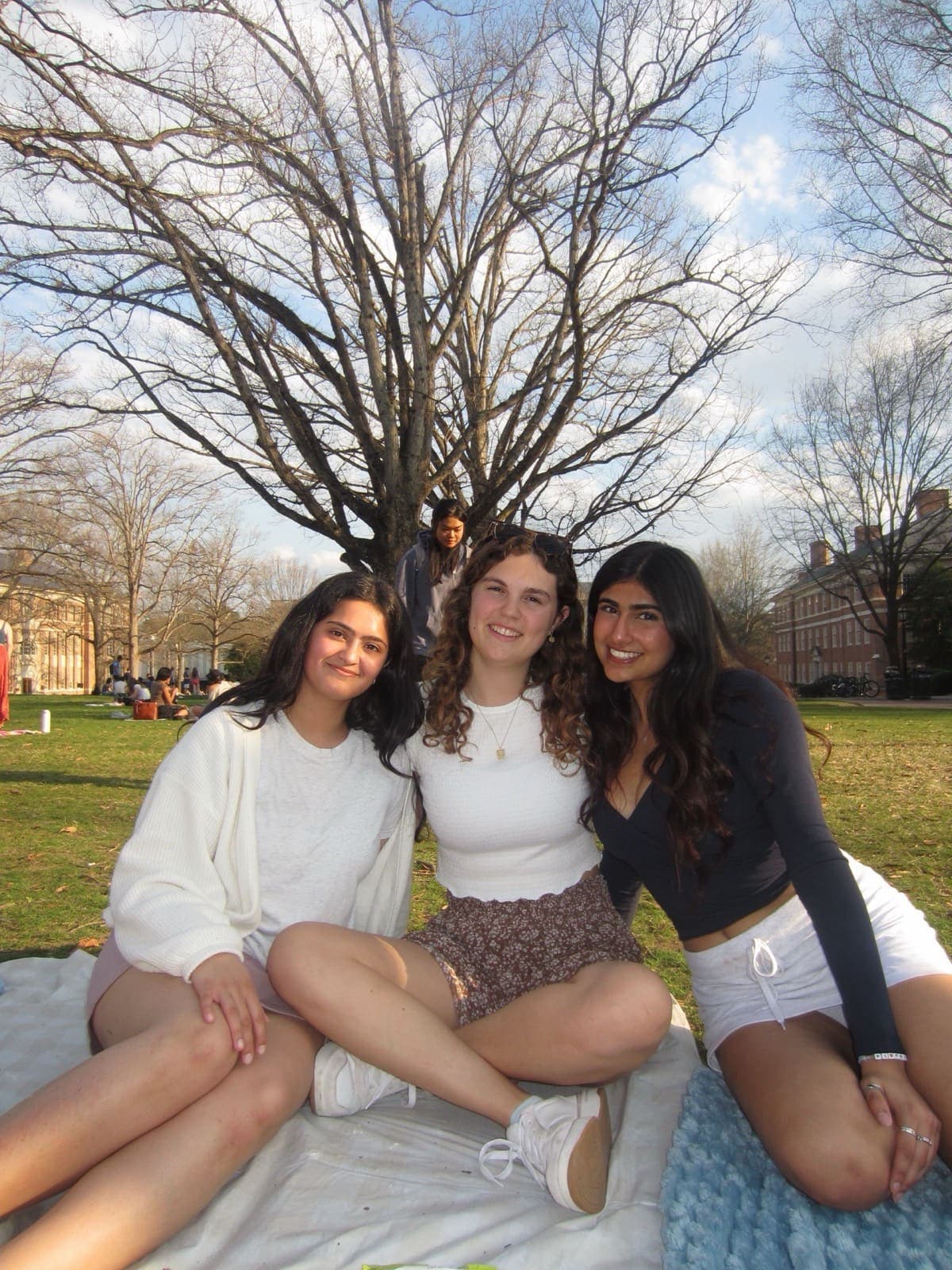 Eta Theta members on the quad at UNC Chapel Hill